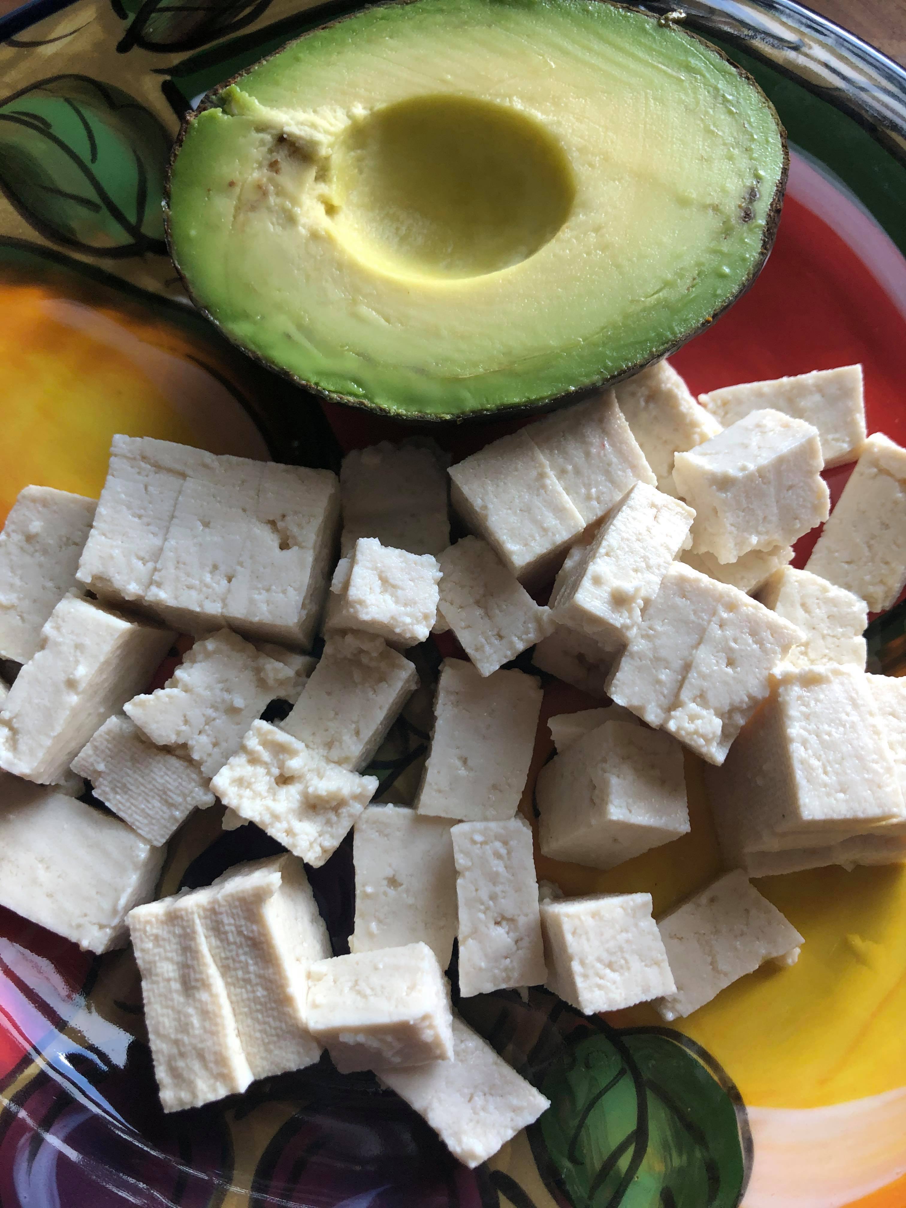 Thai-inspired Tofu Spinach Salad Bowl